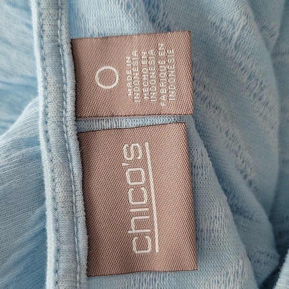 Chico's Light Blue Crochet Lace 3/4 Length Sleeve Tee Size Small - Picture 5 of 7